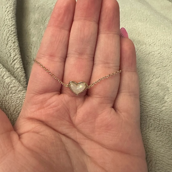 NWT Kendra Scott Ari Heart Delicate Bracelet - Picture 1 of 4